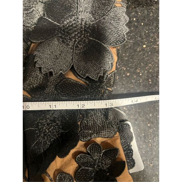 Elliatt Rosalind Floral Embroidered Puff Sleeve Cocktail Minidress Sz S NWOT - Picture 7 of 8